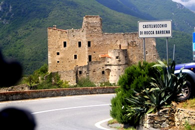 Castelvecchio di Rocca Barbena