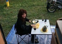 leckere Ananas nach der Fahrt